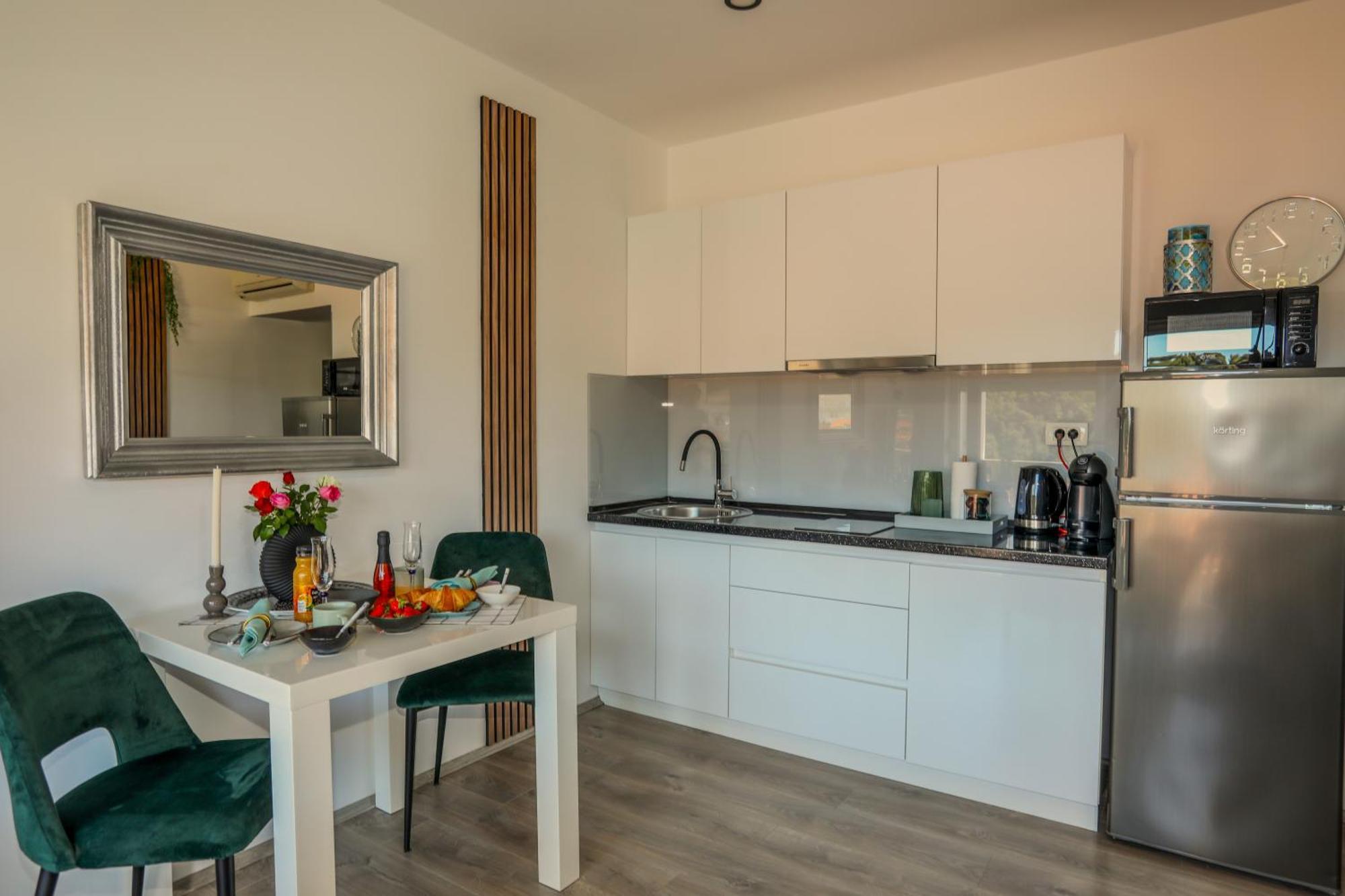 Juric 32 - Boutique Apartments Хвар Экстерьер фото